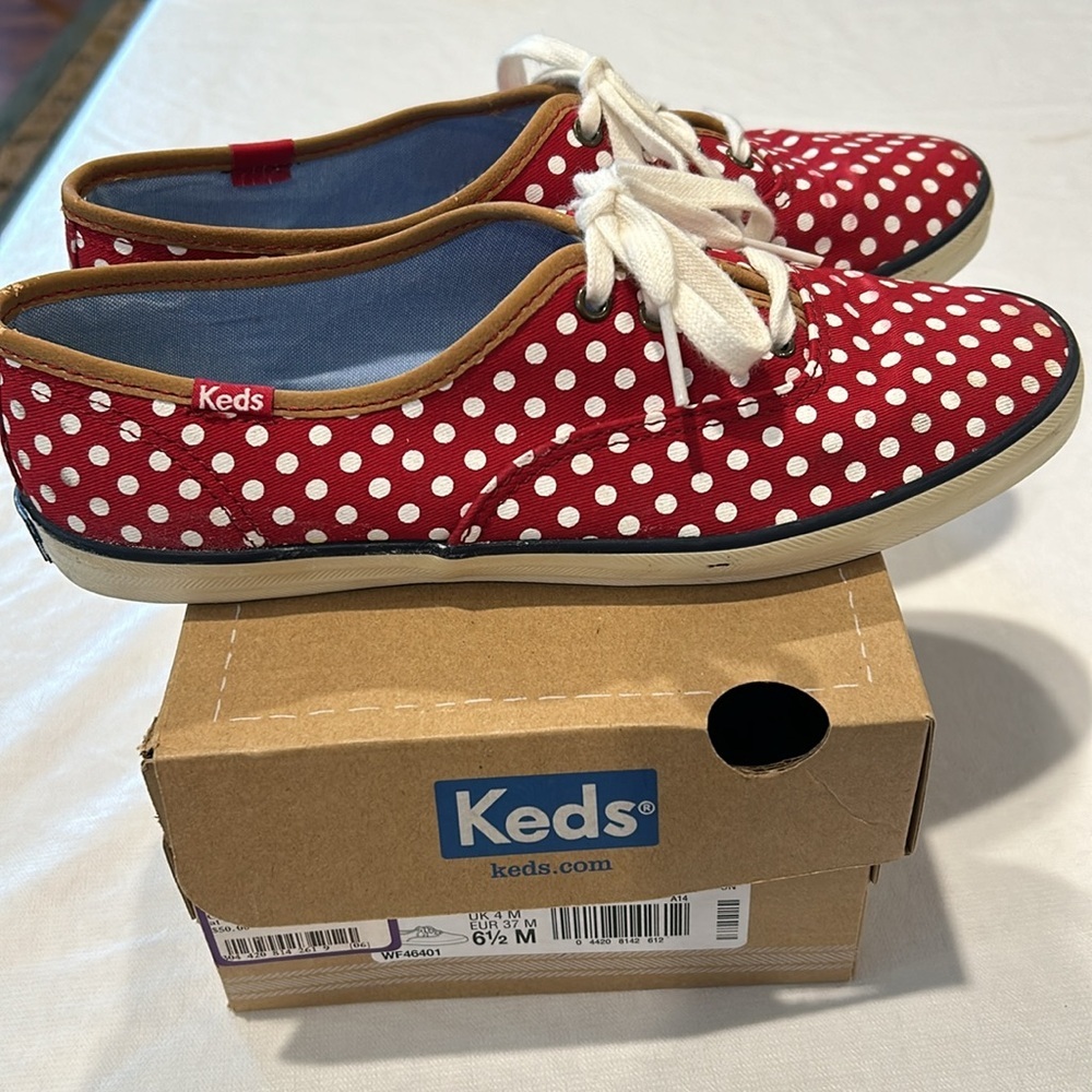 Keds Red and White Polka Dot Shoes Size 6.5 M Excellent Condition - Picture 9 of 9